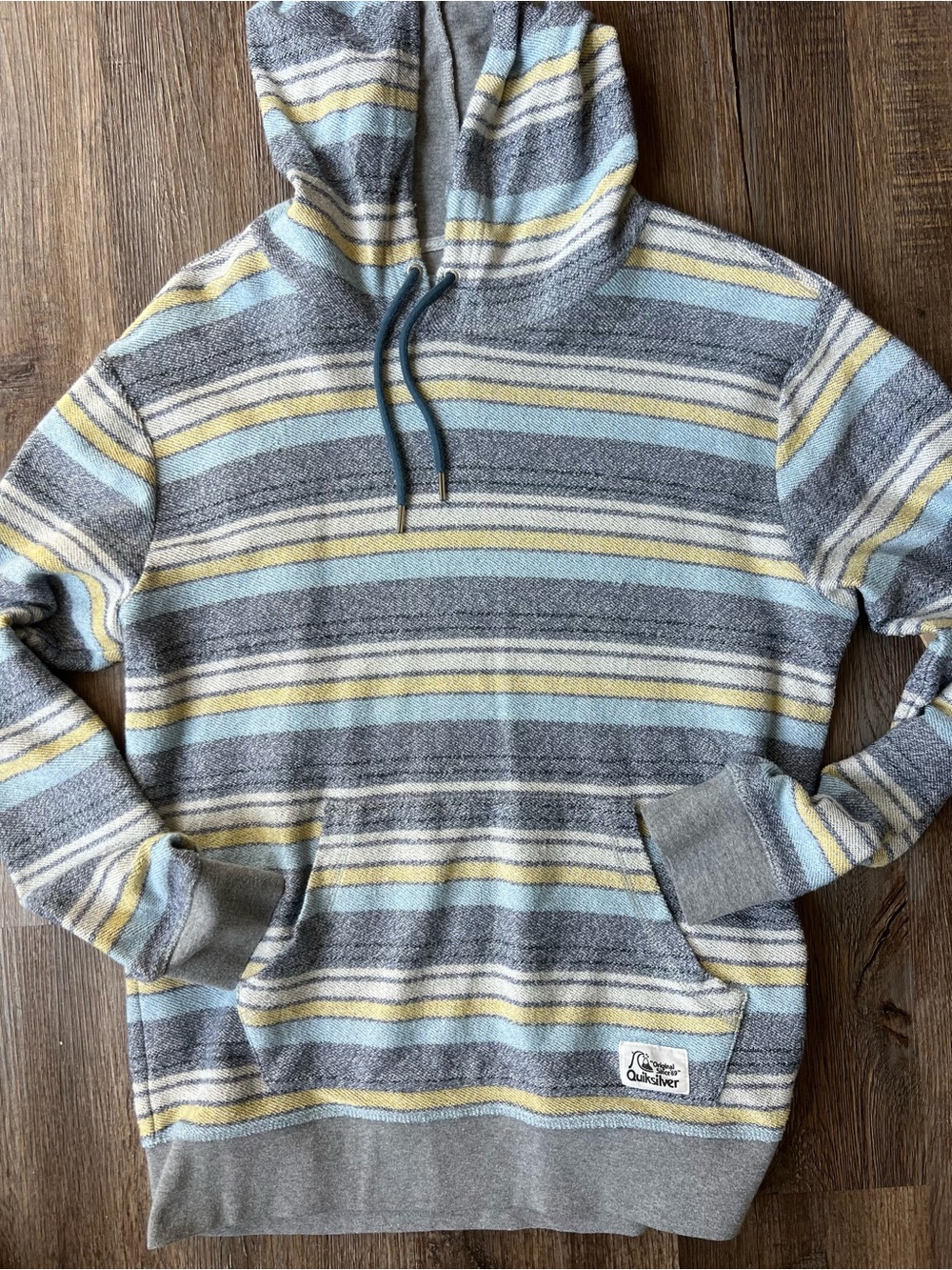 Quiksilver Men’s Large Striped Pullover Hoodie Blue Gray Yellow Surf Skate